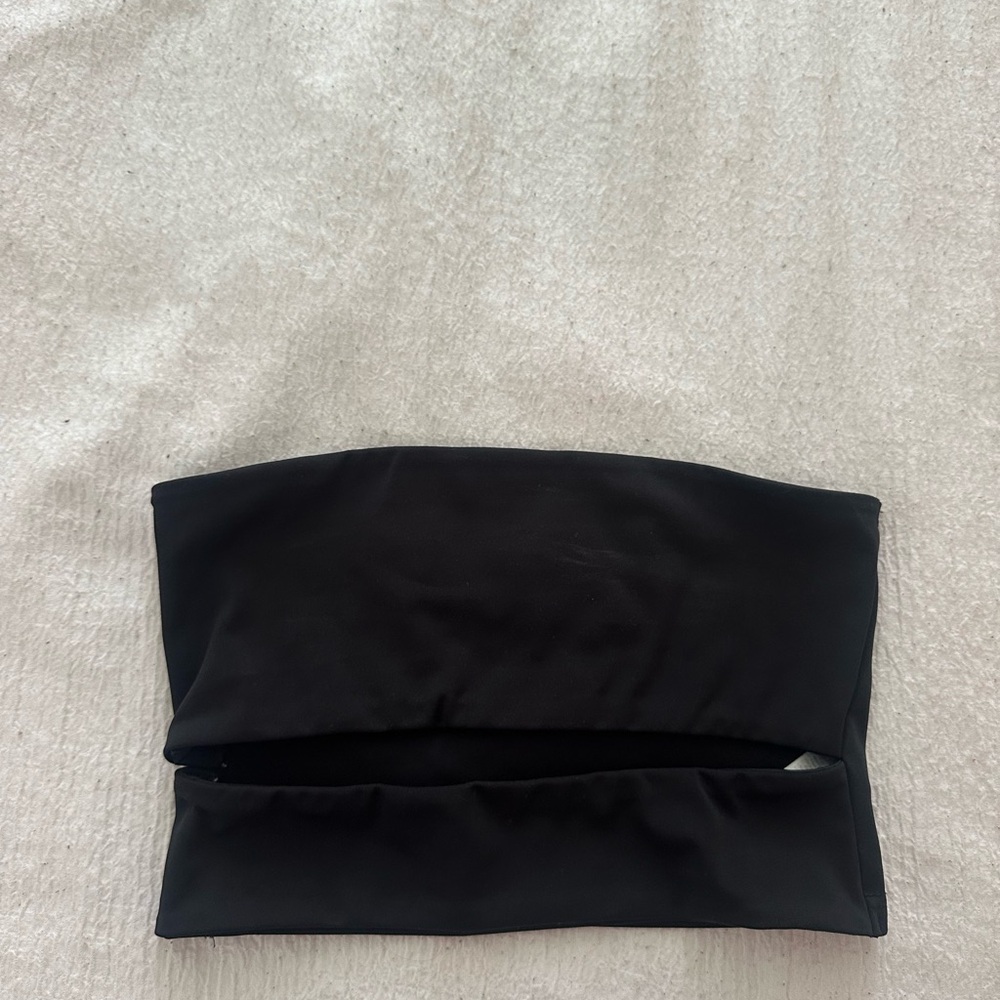 Black Strapless Tube Top